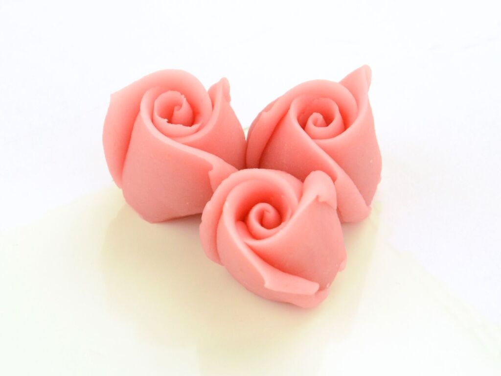 CM Basics Marzipan-Rosen klein rosa 36 Stück