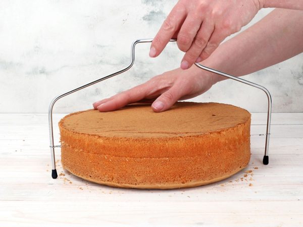 Cake Masters Tortenschneider mit doppeltem Schneidedraht – Bild 5