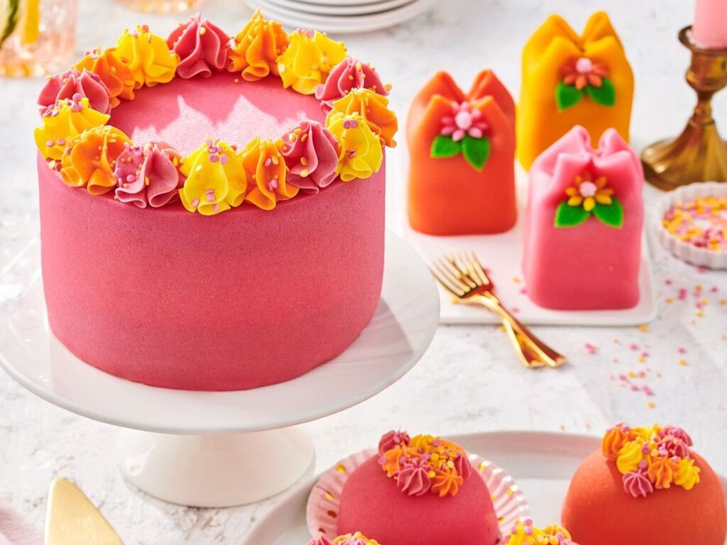 FunCakes Mandelhaltige Zuckermasse Multipack Essential Color, 500g