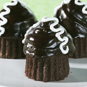 Nordic Ware Pro-Cast Filled Cupcakes Pan