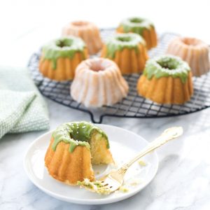 Nordic Ware Anniversary Bundtlette