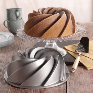 Nordic Ware Heritage Bundt Pan