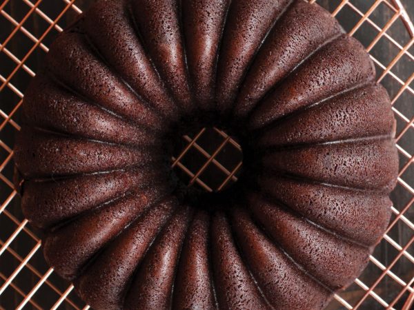 Nordic Ware Elegant Party Bundt Pan – Bild 4