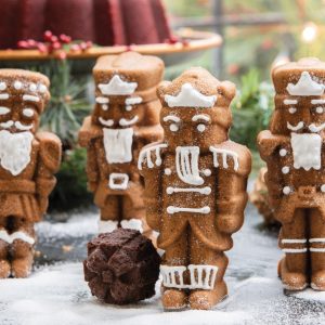 Nordic Ware Backform Nussknacker Sweets Cakelet
