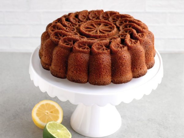 Nordic Ware Citrus Twist Cake Pan – Bild 3