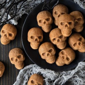 Nordic Ware Skull Bites Cakelet Pan