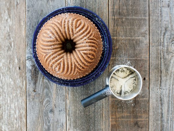 Nordic Ware Bavaria Bundt Pan – Bild 4