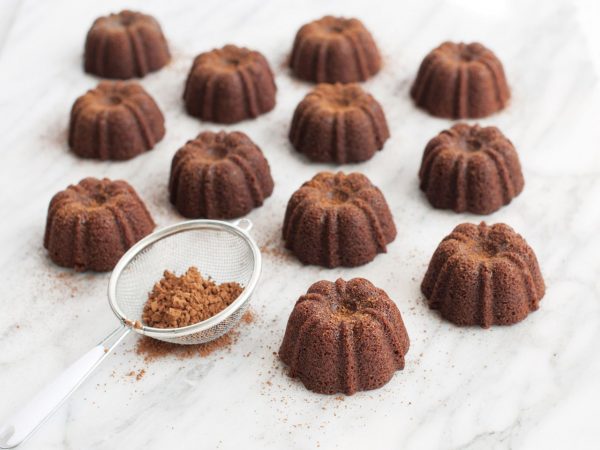 Nordic Ware Bundt Brownie Pan – Bild 3