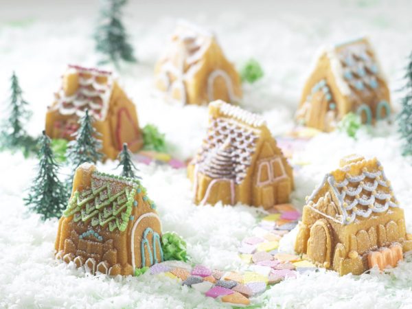 Nordic Ware Cozy Village Pan – Bild 3